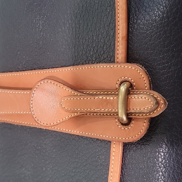 VINTAGE DONNEY AND BOURKE HANDBAG - Picture 13 of 14